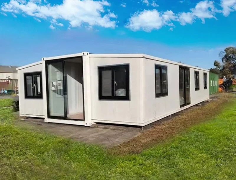 Casa Mariposa — Techo butterfly, diseño premium